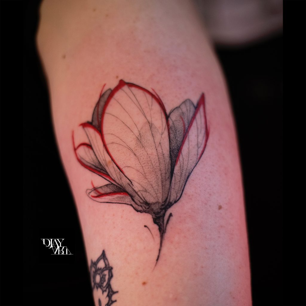 Tatouage floral graphique par DjayArt